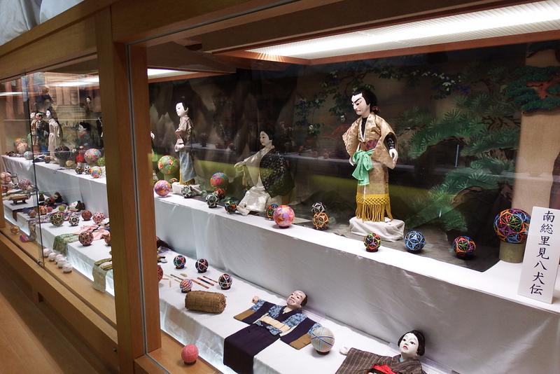 ふるさと資料館企画展「安達峰一郎生誕150周年に向けて」と「山辺人形浄瑠璃芝居人形展」