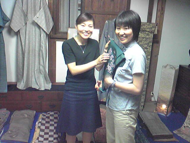 Ｈ１９年７月１０日再編集しました！『あやめ娘』、いちまた蔵へ。アンティークきものにトッテモ興味♪