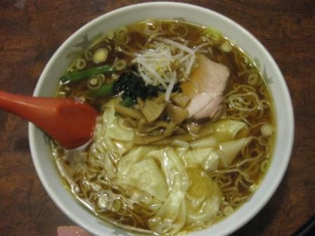 椿楼の雲呑湯麺