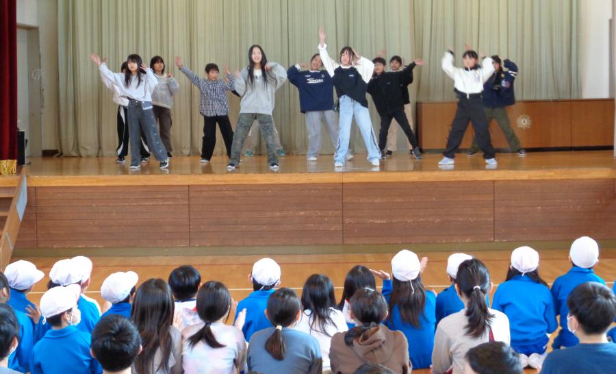 DANCE&English!