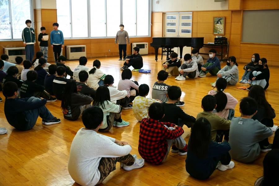 委員会活動の引継ぎ式