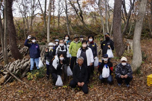 2023年11月開催「原木シイタケの収穫体験」参加者募集中（キノコ汁の試食あり）