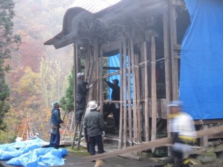 大荒沢の雪囲い