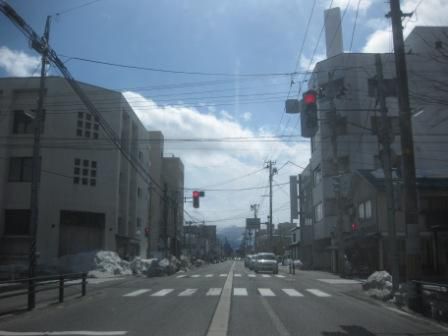 お月夜にタヌキが