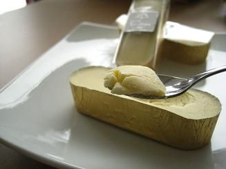 「フロマージュ・ブリュレ」2つのチーズのハーモニー