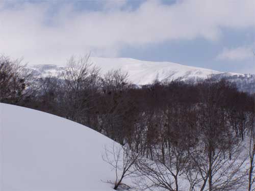 月山遠望