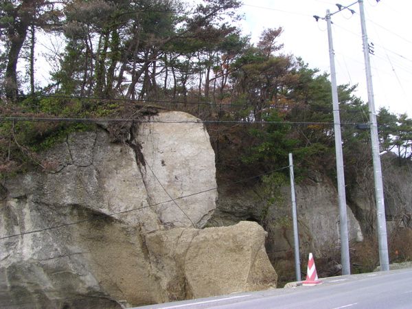 岩場を越えて