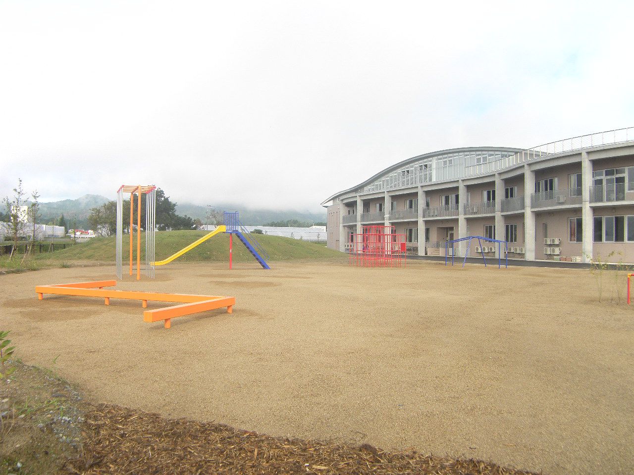 飯豊町立第一小学校遊具等整備工事
