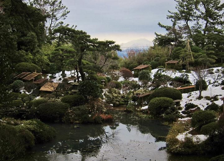 【お知らせ】年内は12月22日（月）までの開館です。