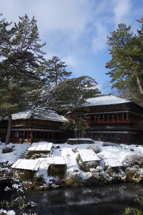 冬の晴れ間に庭園散策