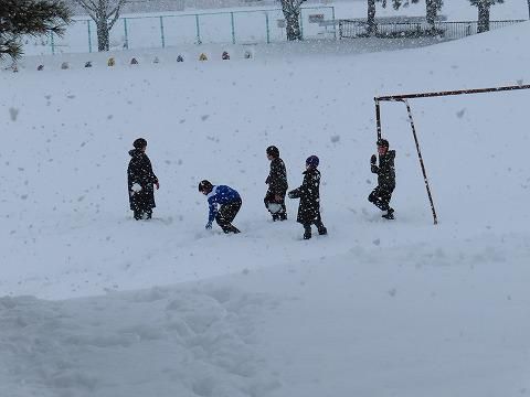 雪国の子+赤い羽根募金贈呈
