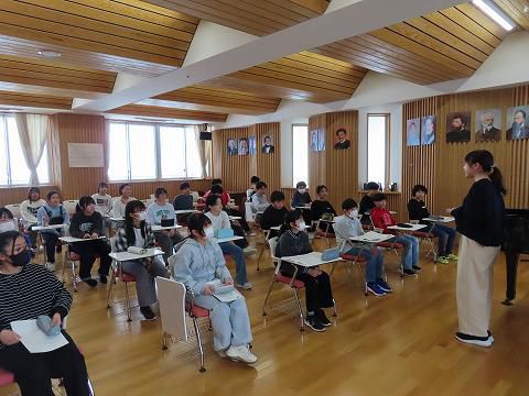 ６年生　音楽の出前授業