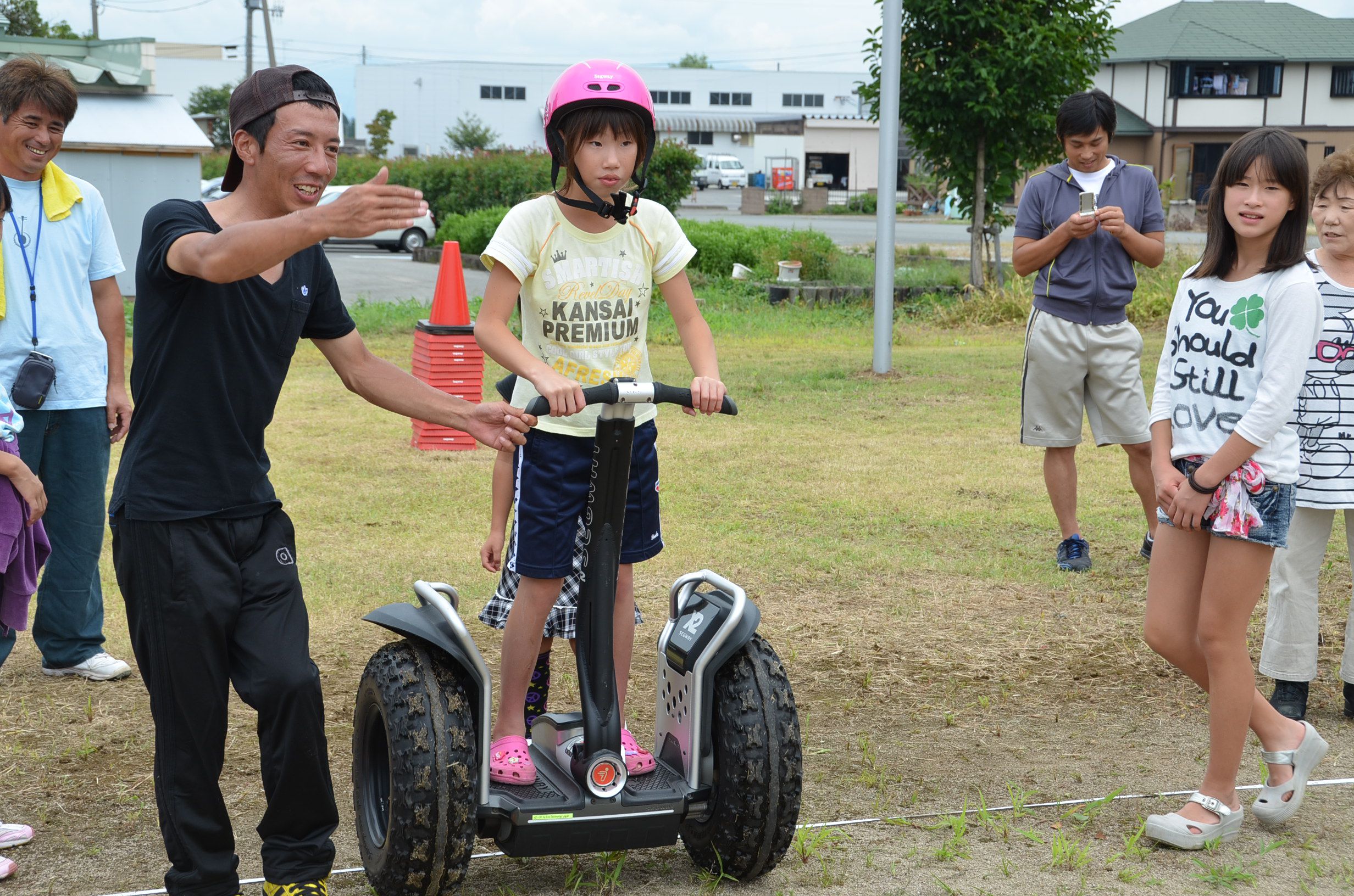 かかし祭り　開催　（中部地区公民館）