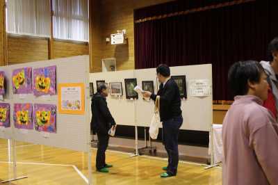 学びから自学へ——心豊かに過ごしたイーデ・トーヴ文化祭