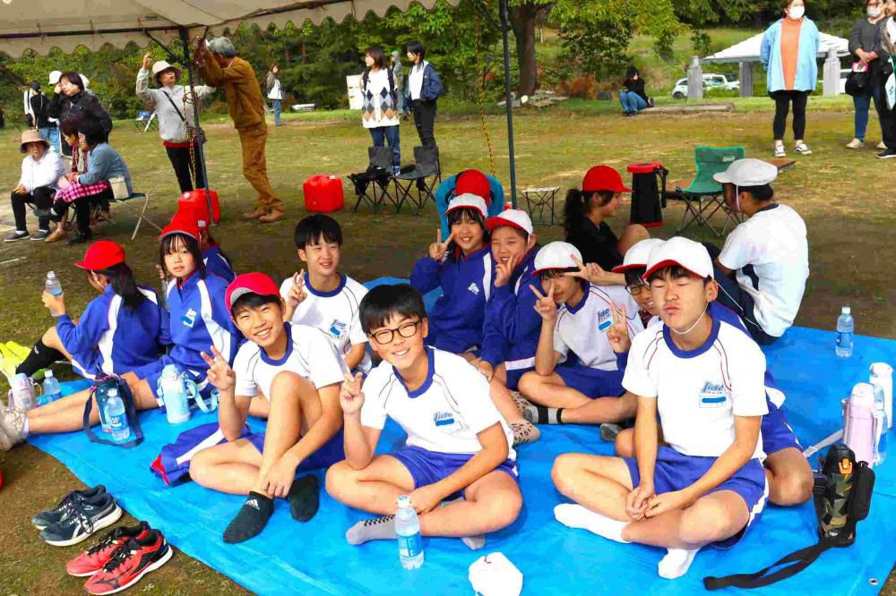 中学校の運動会に参加しました