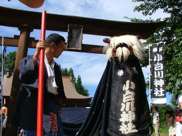 小白川神社例祭「あばれ獅子」8月16日前夜祭