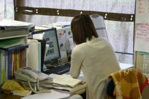 「雨の予報ではありますが。生中継、がんばりますよ。」の画像