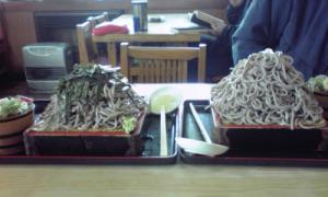 「メガ盛り」の画像