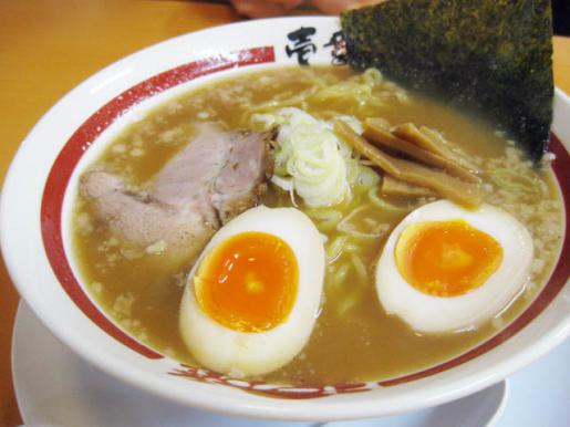 2010/07/20 18:27/味玉醤油ラーメンもおいしそう