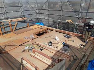 「屋根下地づくり」の画像