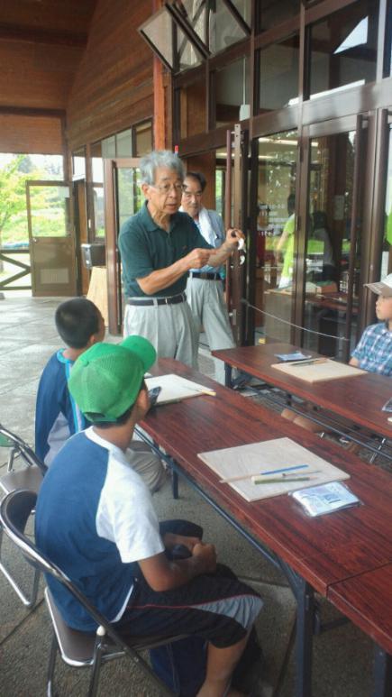 2012/08/02 19:30/古代の丘資料館の館長さん白井先生です!