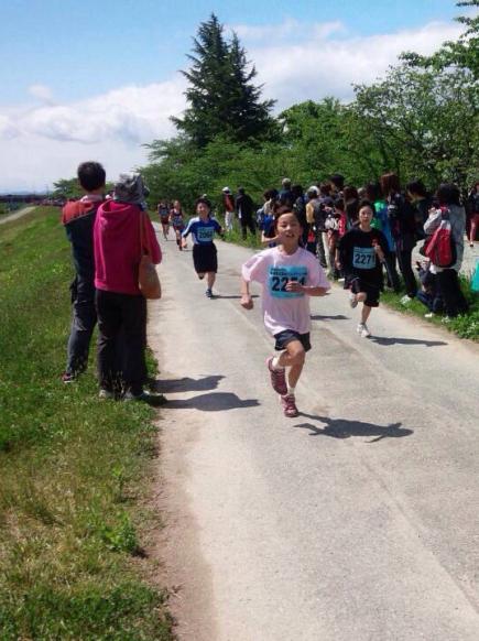 2014/05/21 07:02/子供達も一生懸命走ってます‼︎