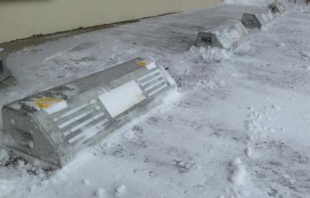 2015/02/10 07:00/車止めをつけて安心して駐車できますよ♪