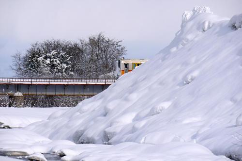 「米沢の雪捨て場」の画像