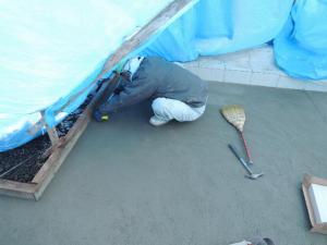 「天童市 DI様邸新築工事 48 アプローチ タイル貼り 『テクノストラクチャーで建てる山形の長期優良住宅』」の画像