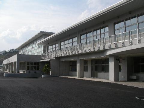 山形ニュータウン『みはらしの丘小学校』地域開放型の小学校: