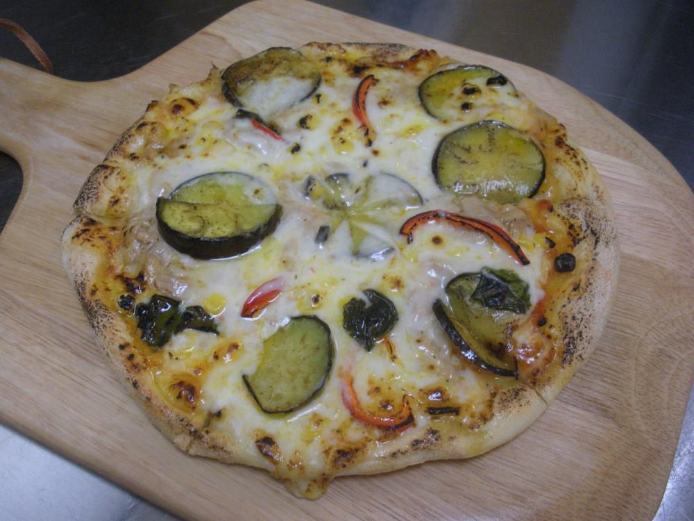 テイクアウトだけで1か月半で約１５０枚、ピザ販売しました