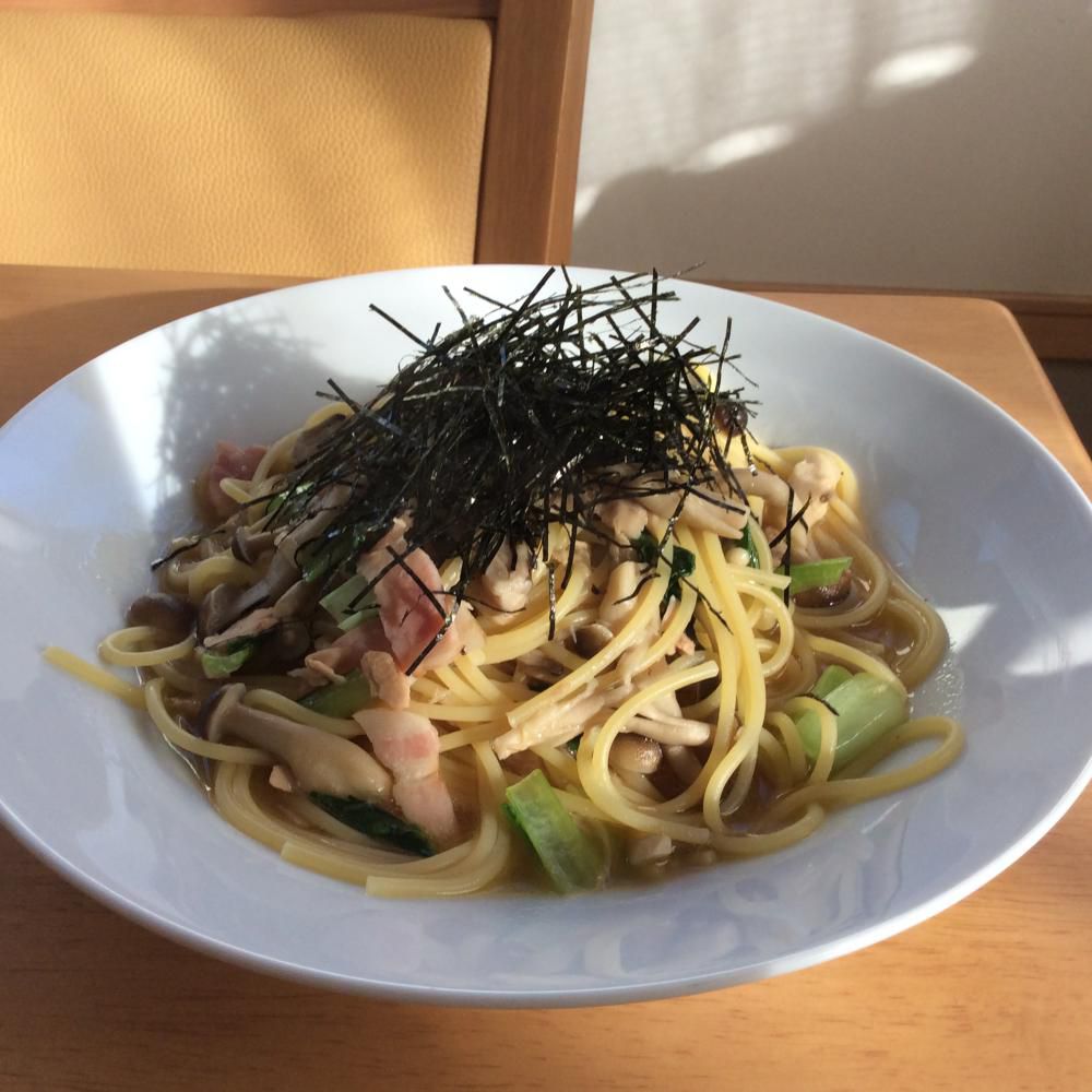 ベーコンとキノコの和風パスタ