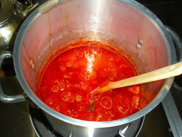 トマトソースを♪