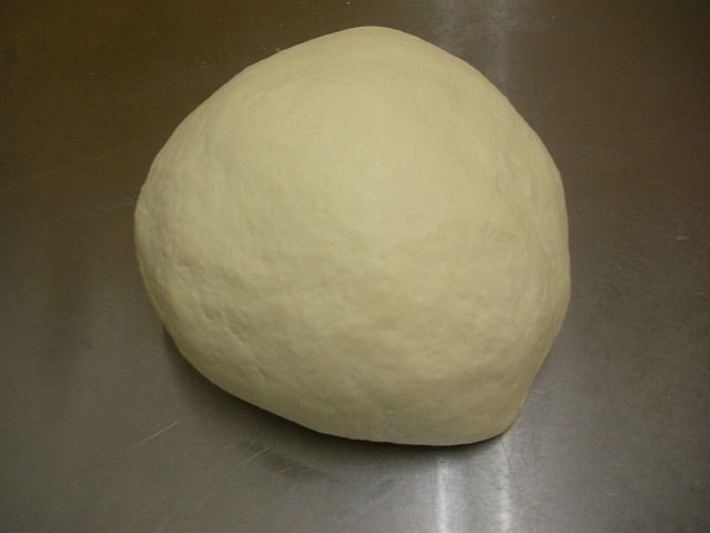 晴れ、ときどきピザ職人「攪拌る(まぜる)」