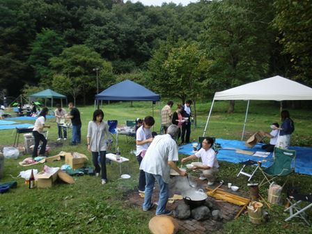 恒例!? 糸車の「芋煮会」2010