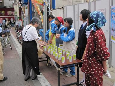 北中修学旅行記録：各種地場産物販売チーム