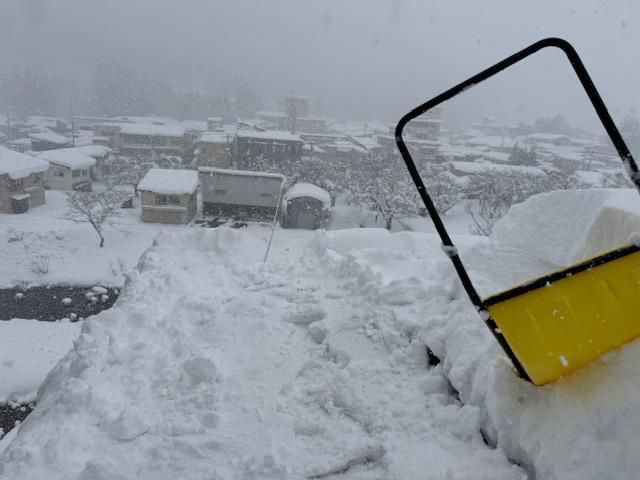 屋根の雪下ろし