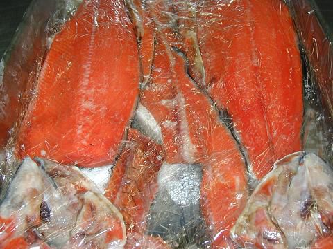 週末のブライダルパーティに向けて仕込み中