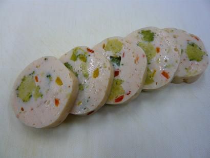 雪が融けてほんのり桜色