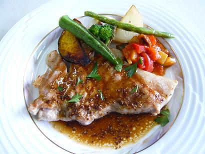 ジュアンのラタトウイュを添えた料理を紹介