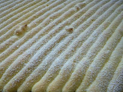 ジュアン　米粉の紅大豆ロールケーキ