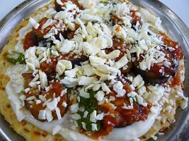 ジュアン　ルッコラをピュレにして、ピッツアに！