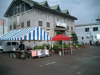 ジュアン　ジュアン　オリジナルバーガーを本町青空フェステバルで５０食限定販売