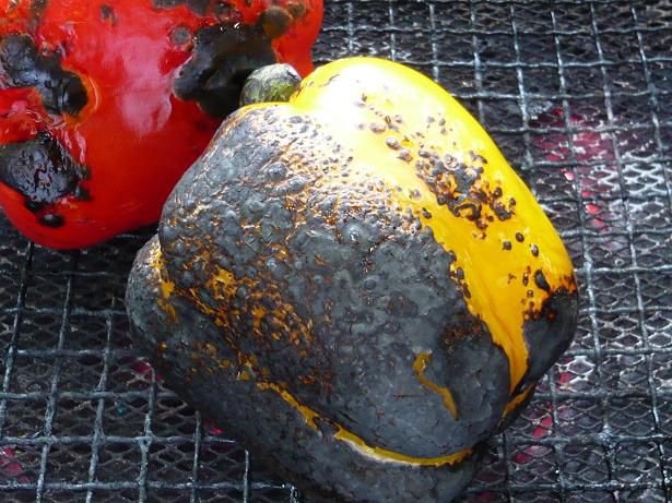 ジュアン「真っ黒に焼いたピーマンの前菜」