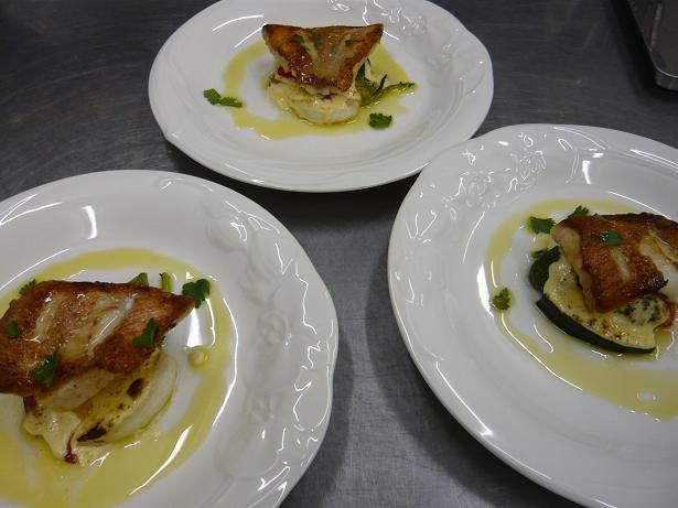 ジュアン「魚のポワレって」