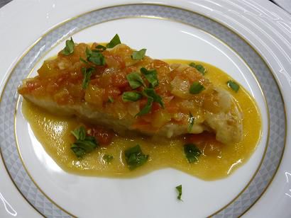 ジュアン「夏の魚料理　本田カレイのヴィエルジュソース」