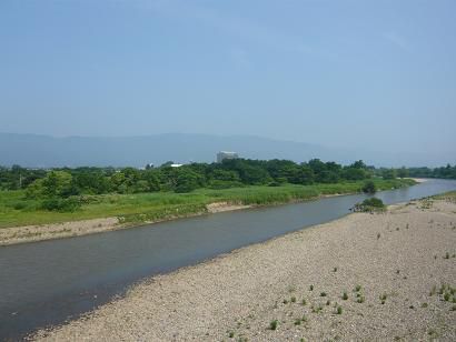 ジュアン「桜大橋から最上川の風景」