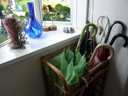 ジュアン「雨降りが続くとこんな忘れ物が多くなります」