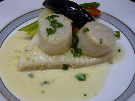 ジュアン「平目と帆立貝のワイン蒸し」