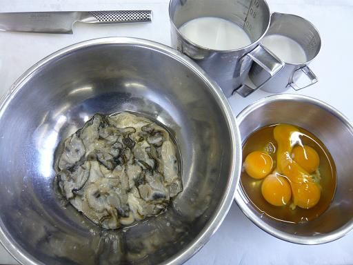 ジュアン「海の香り　牡蠣貝のフラン作り」